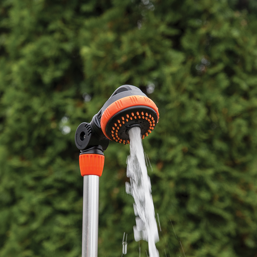 Sproeikop op verstelbare douche met grondbevestiging